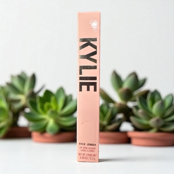 Kylie Jenner Lip Shine - color 416: Don’t @ me - Picture 1 of 2